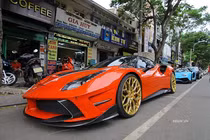 Lý lịch Ferrari 488 GTB và Lamborghini Aventador SV khủng ở SG
