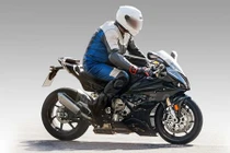 Lộ ảnh nóng siêu môtô BMW S1000RR 2019 mới