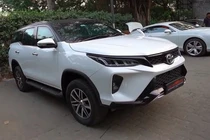 “Mục sở thị” Toyota Fortuner bọc thép chống đạn, nặng hơn 1,5 tấn