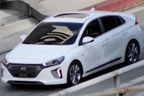 “Xế xanh” Hyundai Ioniq, đối thủ trực tiếp với Toyota Prius