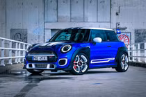 Chiếc MINI John Cooper Works GP "nhỏ con" này mạnh tới 330 mã lực