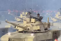 Nghi vấn vũ khí Triều Tiên phô diễn trong duyệt binh không phải là "hàng thật"