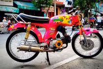 Ngắm xế nổ tay côn Honda 67 “loè loẹt” nhất Việt Nam