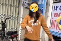 Ngán ngẩm thiếu nữ say xỉn đứng không vững