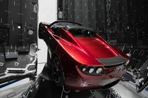 Tesla Roadster của Elon Musk bay hơn 1,6 tỷ km trong không gian