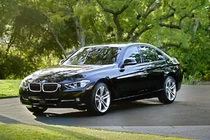 BMW “đánh bại” Mercedes lên hạng xe sang số 1 tại Mỹ