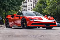 Ferrari SF90 Stradale độ gói Assetto Fiorano hơn 1,4 tỷ ở Sài Gòn
