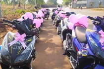 Dàn xe Honda Air Blade rước dâu "hoành tráng" tại Đắk Lắk