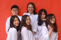 Hội bạn thân nhà người ta: cùng đi du học Pháp, người làm Big4 