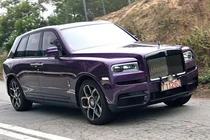 Rolls-Royce Cullinan Black Badge "màu độc" gần 35 tỷ đồng 