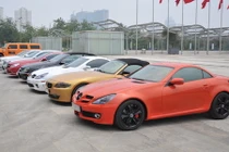 Dàn siêu xe, xe sang Sài Gòn gây “sốt” tại Hà Nội