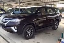 Toyota Fortuner mới lộ diện hoàn toàn trước ngày ra mắt