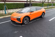 Human Horizons HiPhi X chạy điện hơn 2,8 tỷ đồng tại Trung Quốc