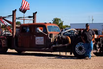 Big Hooker - xe cẩu "kịch độc" dài hơn 8,5 mét, nặng 6.350 kg