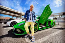 Tay chơi Lamborghini “dị” nhất thế giới - phủ pha lê, kim cương kín xe