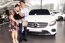 Vợ 9X tặng chồng Mercedes tiền tỷ khiến dân mạng “phát hờn”