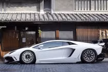 Siêu xe Lamborghini Aventador độ bodykit “siêu khủng” 