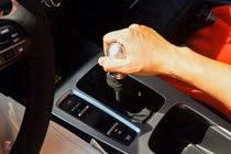 Lý do khiến ôtô số sàn ngày càng bị ngó lơ?