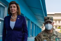 Bà Pelosi thăm biên giới liên Triều