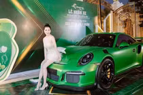 “Soi” Porsche 911 GT3 RS gần 16 tỷ của nữ đại gia Cà Mau 