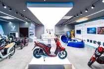 Ra mắt 64 showroom trải nghiệm xe điện Vinfast tại Việt Nam