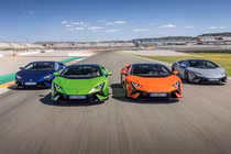 Lamborghini Huracan plug-in hybrid - "bò mộng" sẽ uống xăng ít hơn