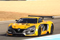 Siêu xe đua Renault R.S 01 “diễu võ” trên đường đua