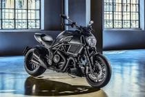 Ducati Diavel Carbon sẽ "nguy hiểm" hơn trong phiên bản 2016