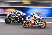 MotoGP 2015: Marquez thu hẹp khoảng cách với Rossi tại Mỹ
