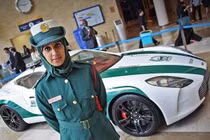 Chiêm ngưỡng dàn siêu xe trăm tỷ của cảnh sát Dubai