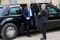 Chi tiết "siêu quái thú" Cadillac One của Tổng thống Mỹ