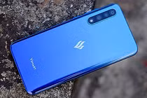 Mức giá nào cho smartphone thương hiệu Việt