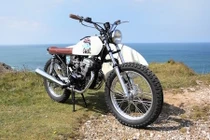 Honda CB125 tracker - đủ cho đam mê môtô và lướt sóng