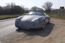 Chi 1,9 tỷ đồng độ Porsche Boxster thành xe cổ 365