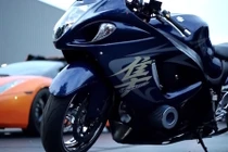 Xem “thần gió” Suzuki Hayabusa Turbo cho 4 siêu xe ngửi khói