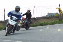 Xem biker luyện kỹ năng trên “ngựa sắt” tại Hanoi Riding Skill
