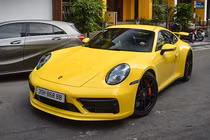Chạm mặt Porsche 911 Carrera GTS từ 8,8 tỷ của dân chơi Hà Nội