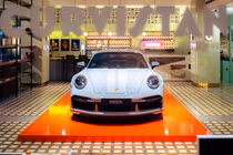 Porsche 911 Sport Classic gần 20 tỷ “Qua” Vũ đặt mua đã đến Singapore