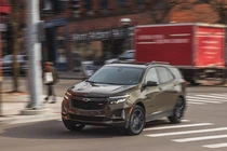 SUV cỡ trung Chevrolet Equinox 2023 ra mắt, từ 627 triệu đồng