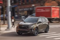 SUV cỡ trung Chevrolet Equinox 2023 ra mắt, từ 627 triệu đồng