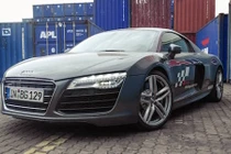 Dàn siêu xe Audi R8 “rầm rộ, đổ bộ” vào Việt Nam