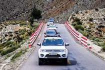 Dàn xế hộp "hành xác" cùng Continental đến “nóc nhà thế giới“