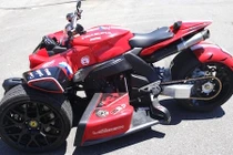 Siêu phẩm 3 bánh tiền tỷ “độc nhất vô nhị” tại Việt Nam