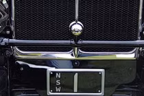 Biển số ôtô 110 năm tuổi tới 163,2 tỷ đồng, giá tiếp tục tăng