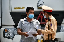 Xe chở thịt, trứng vẫn bị chặn khi lưu thông sau 18h