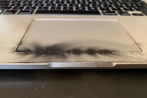 MacBook Pro bị cấm mang lên máy bay do nguy cơ này