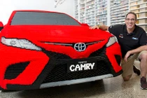  Xe Toyota Camry nặng 2 tấn làm từ 500.000 viên Lego 