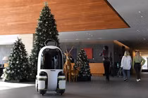 Xem chú robot 4 chân của Hyundai giao hàng tại Hàn Quốc