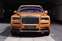 Ngắm Rolls-Royce Cullinan màu siêu độc hơn 32 tỷ 