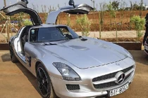 Siêu xe Mercedes-Benz SLS AMG của Đặng Lê Nguyên Vũ